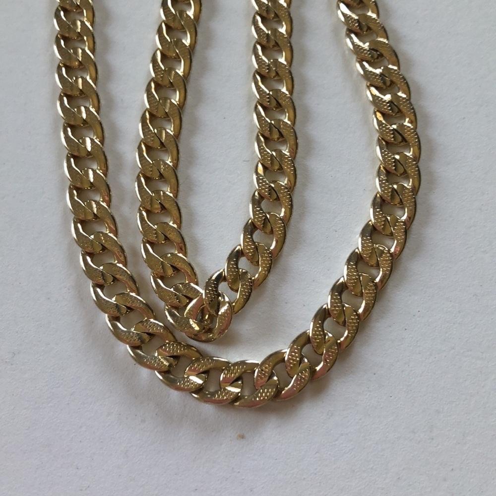 Metal Gold Chain - Picture 2 of 3